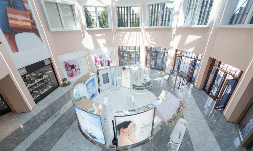 和日本轻奢婚戒I-PRIMO一起踏上「铂金寻爱之旅」